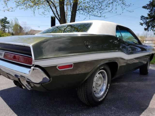 1970 Dodge Challenger R/T Hardtop 2-Door - photo 5