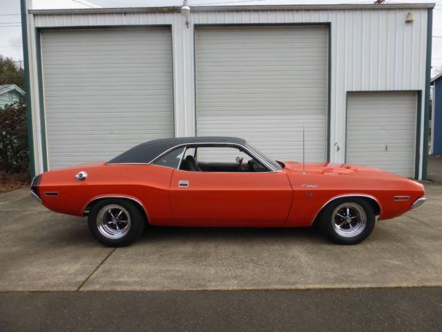 1970 Dodge Challenger R/T - photo 4