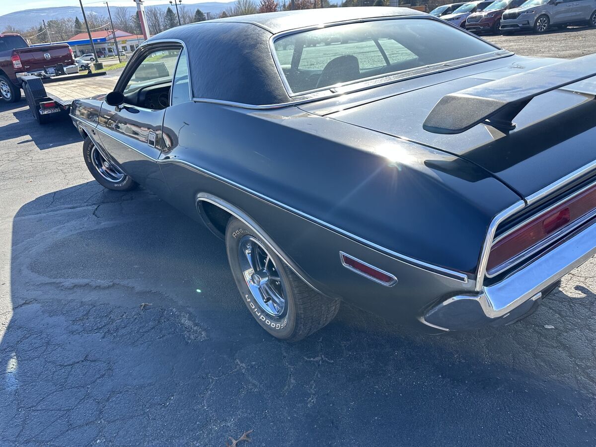 1970 Dodge Challenger R/T - photo 10