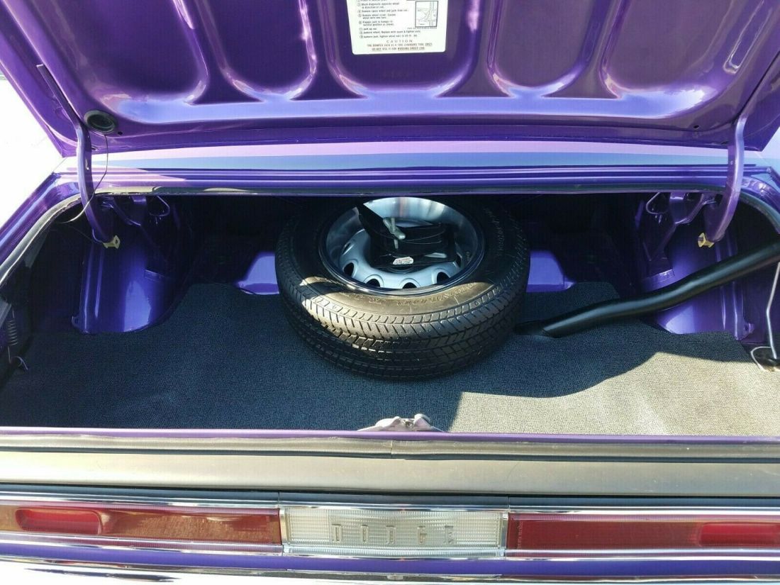 1970 Dodge Challenger - photo 11