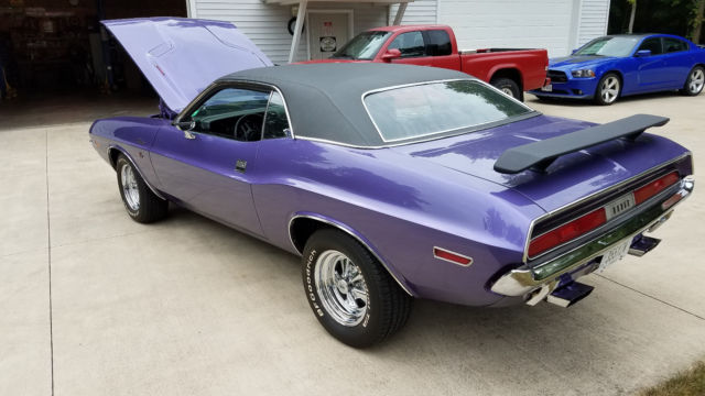 1970 Dodge Challenger - photo 5