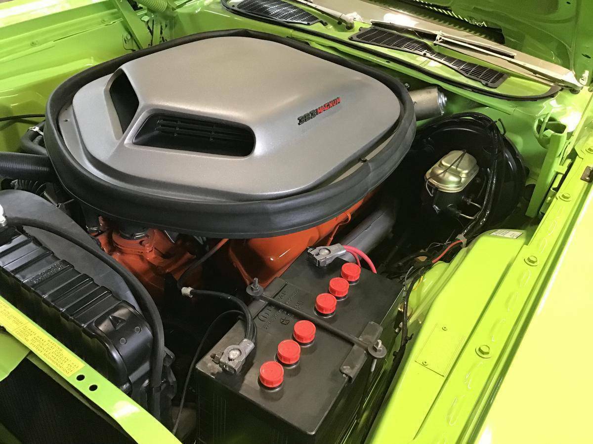 1970 Dodge Challenger - photo 2
