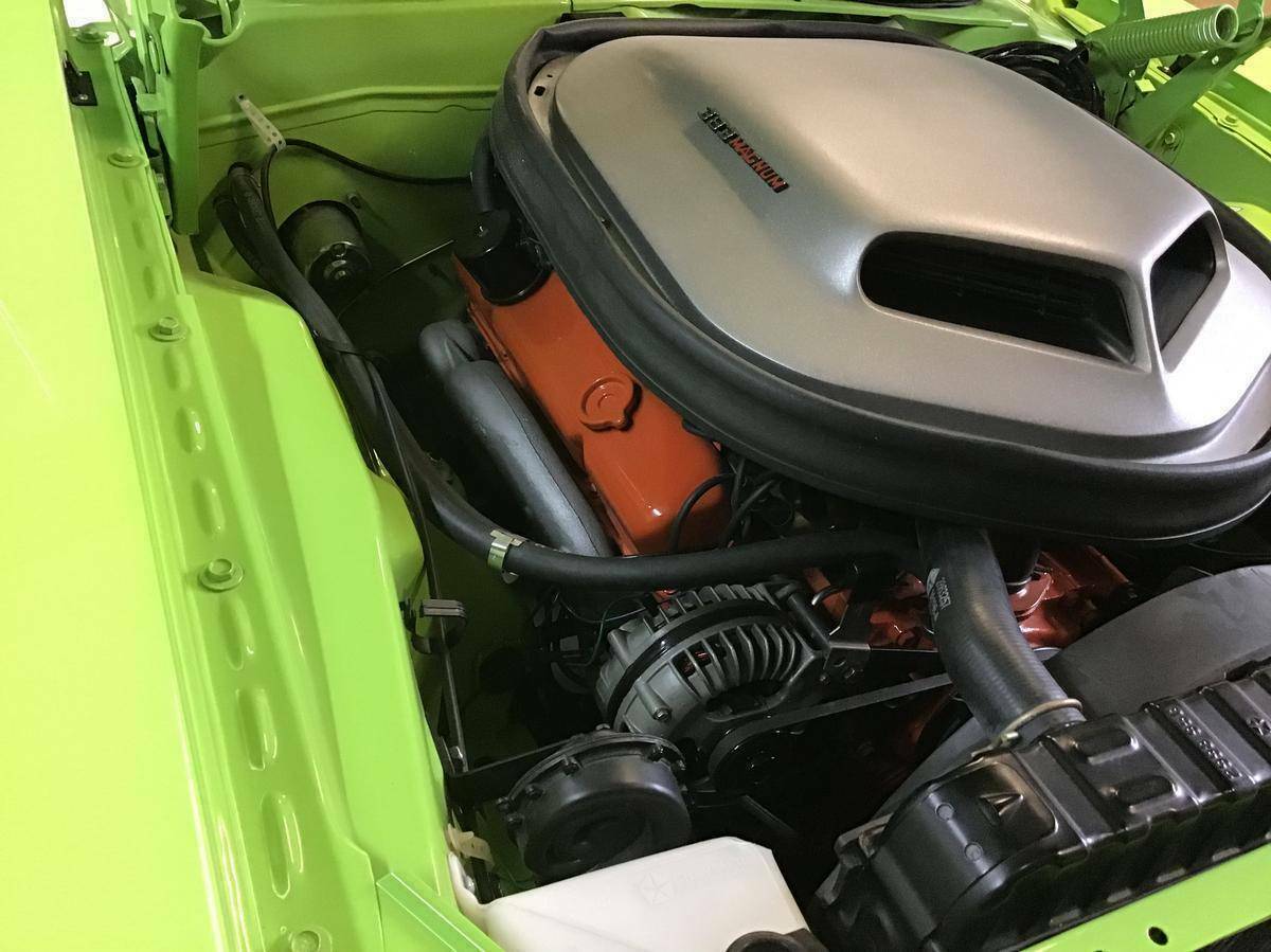1970 Dodge Challenger - photo 3