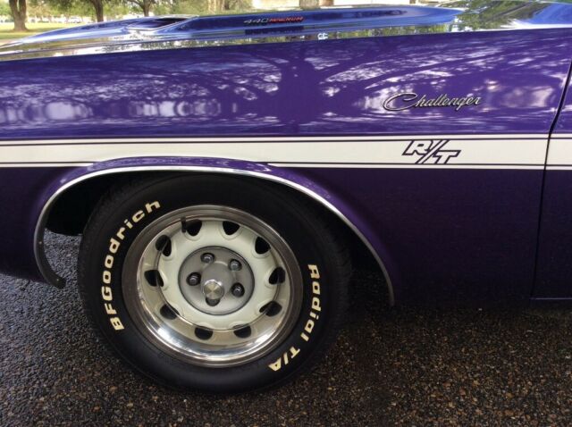 1970 Dodge Challenger RT convertible - photo 8