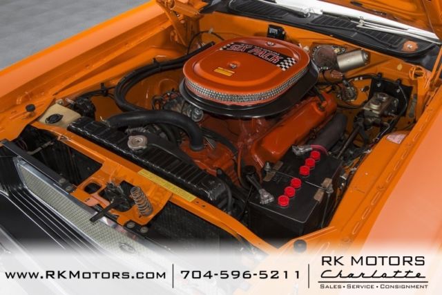 1970 Dodge Challenger R/T - photo 4