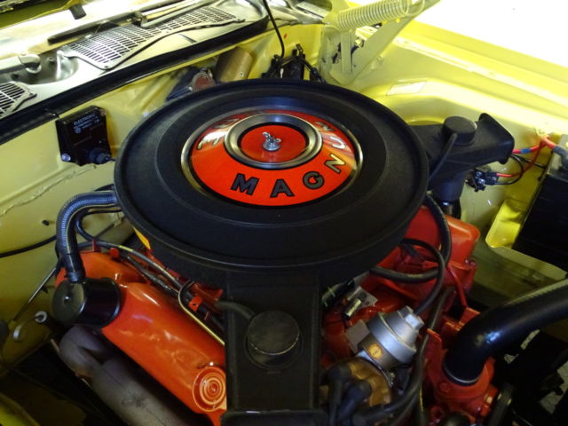 1970 Dodge Challenger R/T Hardtop 2-Door - photo 2