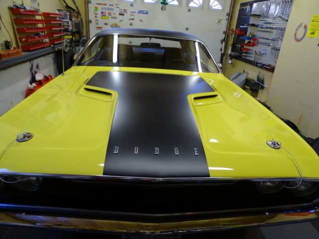 1970 Dodge Challenger R/T Hardtop 2-Door - photo 3