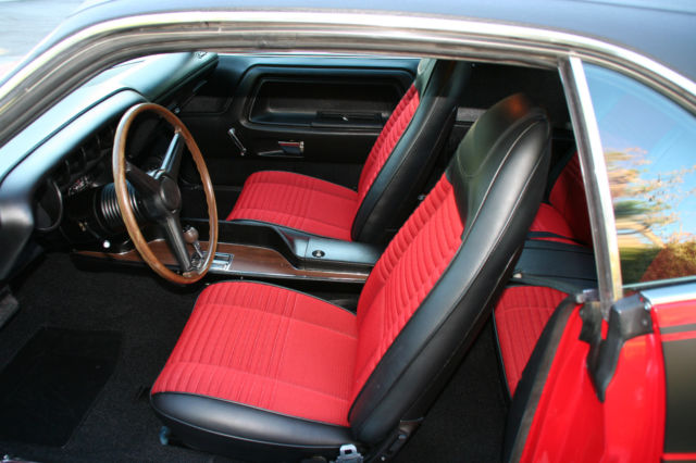 1970 Dodge Challenger - photo 4