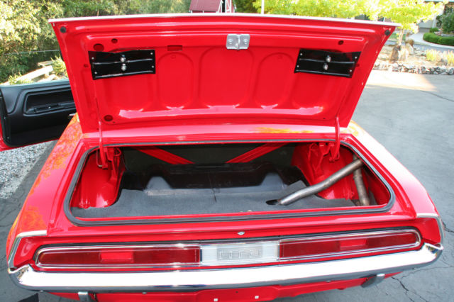 1970 Dodge Challenger - photo 5