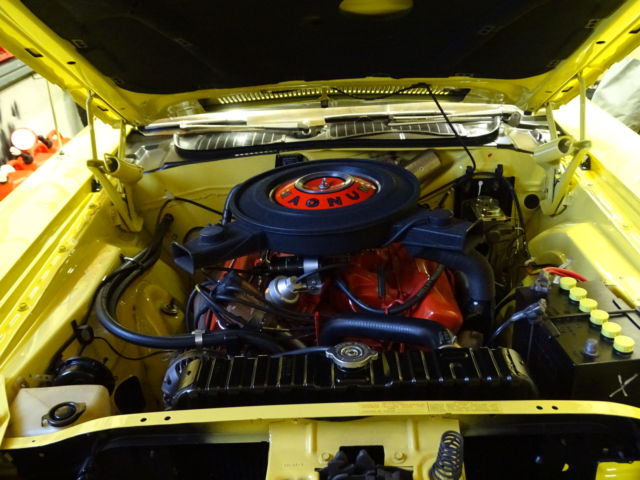 1970 Dodge Challenger R/T Hardtop 2-Door - photo 6