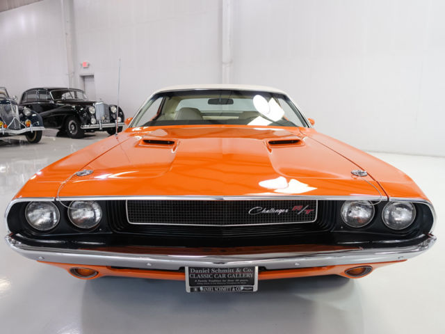 1970 Dodge Challenger R/T Hardtop - photo 2