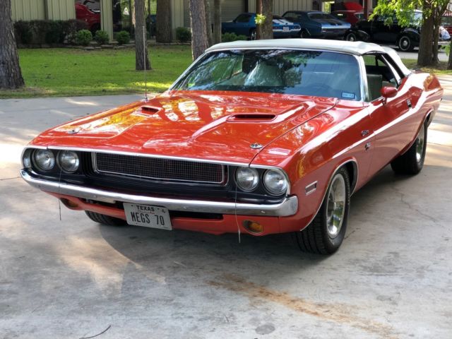 1970 Dodge Challenger r/t - photo 2