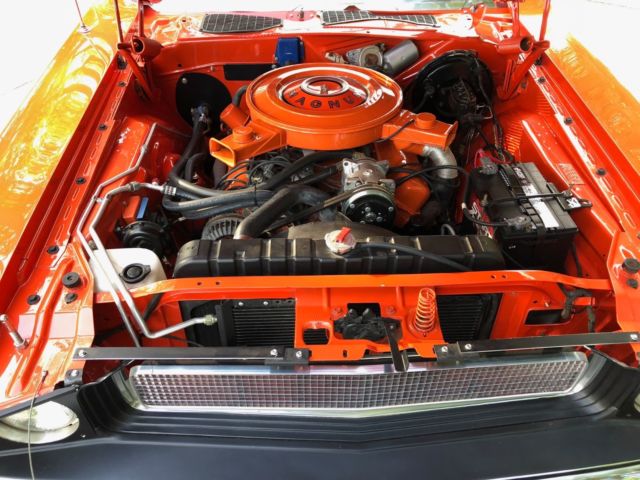 1970 Dodge Challenger r/t - photo 4