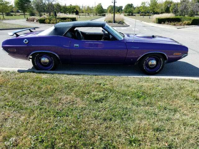 1970 Dodge Challenger R/T - photo 2