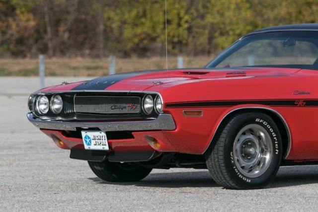1970 Dodge Challenger Free Shipping Until January 1 - photo 4