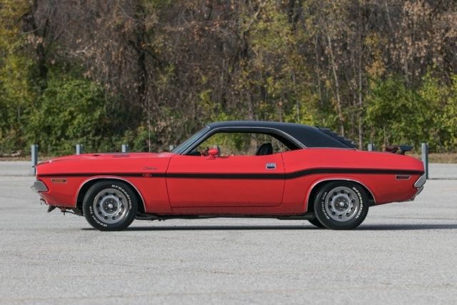 1970 Dodge Challenger Free Shipping Until January 1 - photo 5