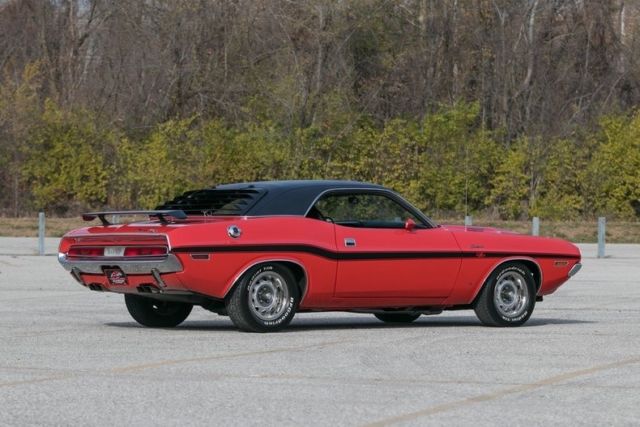 1970 Dodge Challenger Free Shipping Until January 1 - photo 8