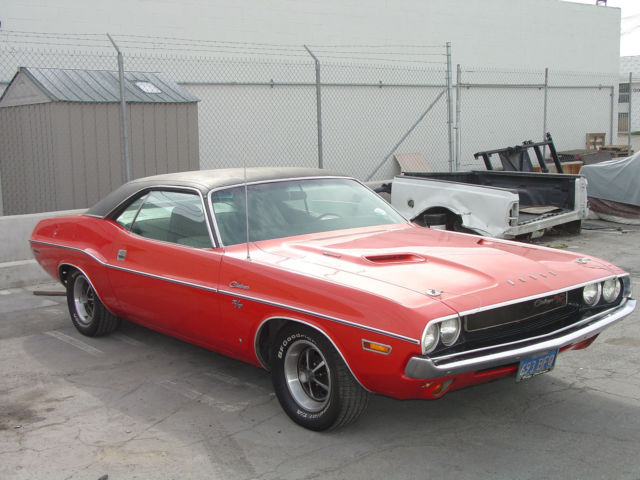 1970 Dodge Challenger - photo 3
