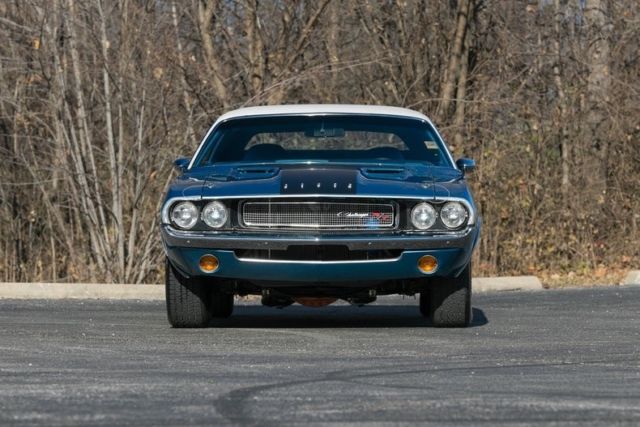 1970 Dodge Challenger Free Shipping Until January 1 - photo 2
