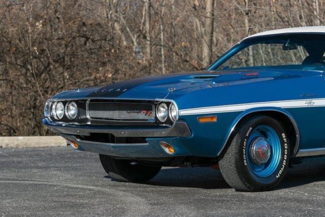 1970 Dodge Challenger Free Shipping Until January 1 - photo 4