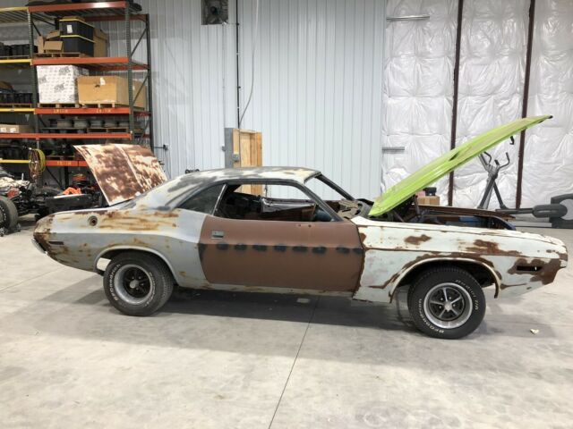 1970 Dodge Challenger RT - photo 9