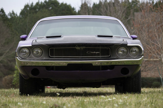 1970 Dodge Challenger RT replica 440 magnum big block plum crazy automatic 1970 Dodge Challenger RT (replica)