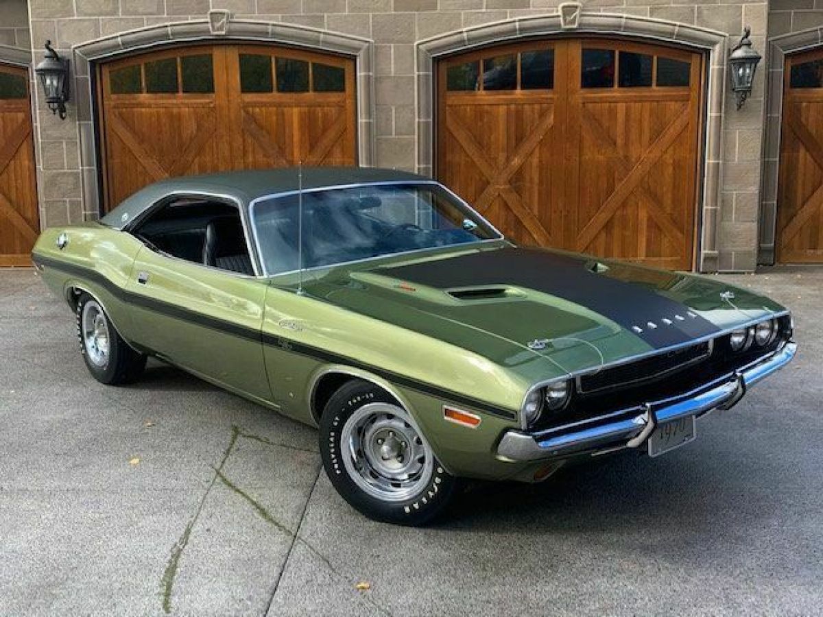 1970 DODGE CHALLENGER RT SE 383 MAGUM CELEBRITY OWNED 1 OF 1 4 SPEED DOCUEMENTED 1970 Dodge Challenger 383 RT SE 1 OF 1 4 SPEED