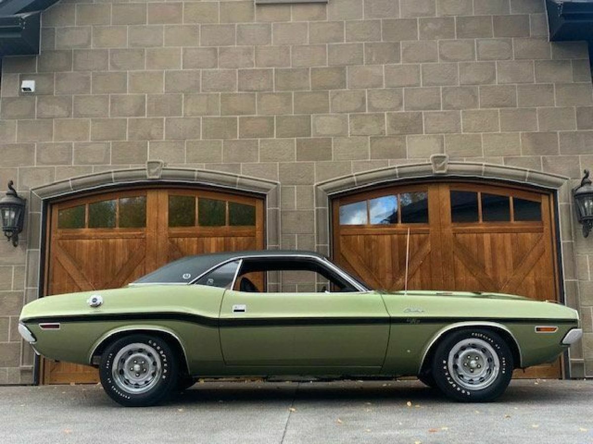 1970 Dodge Challenger 383 RT SE 1 OF 1 4 SPEED - photo 4