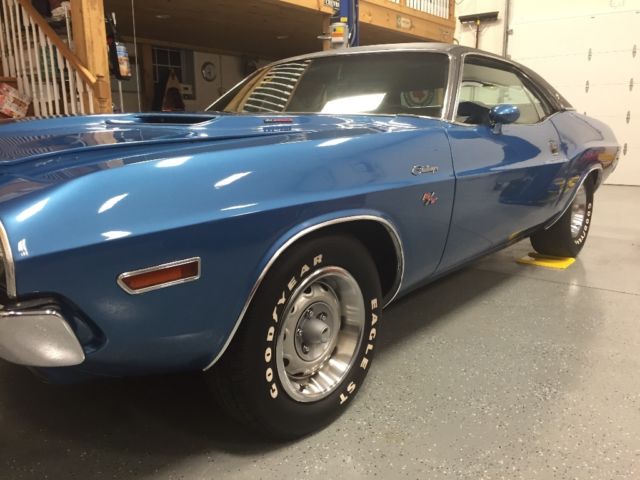 1970 Dodge Challenger - photo 2