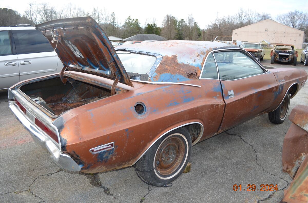 1970 Dodge Challenger - photo 6