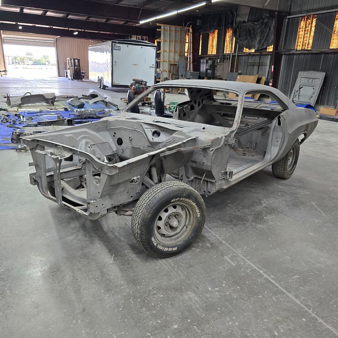 1970 Dodge Challenger - photo 3