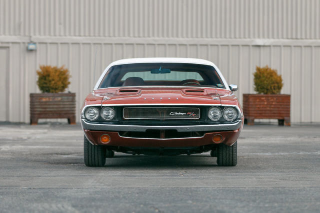1970 Dodge Challenger - photo 2