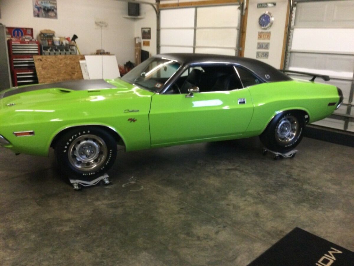 1970 Dodge Challenger - photo 2