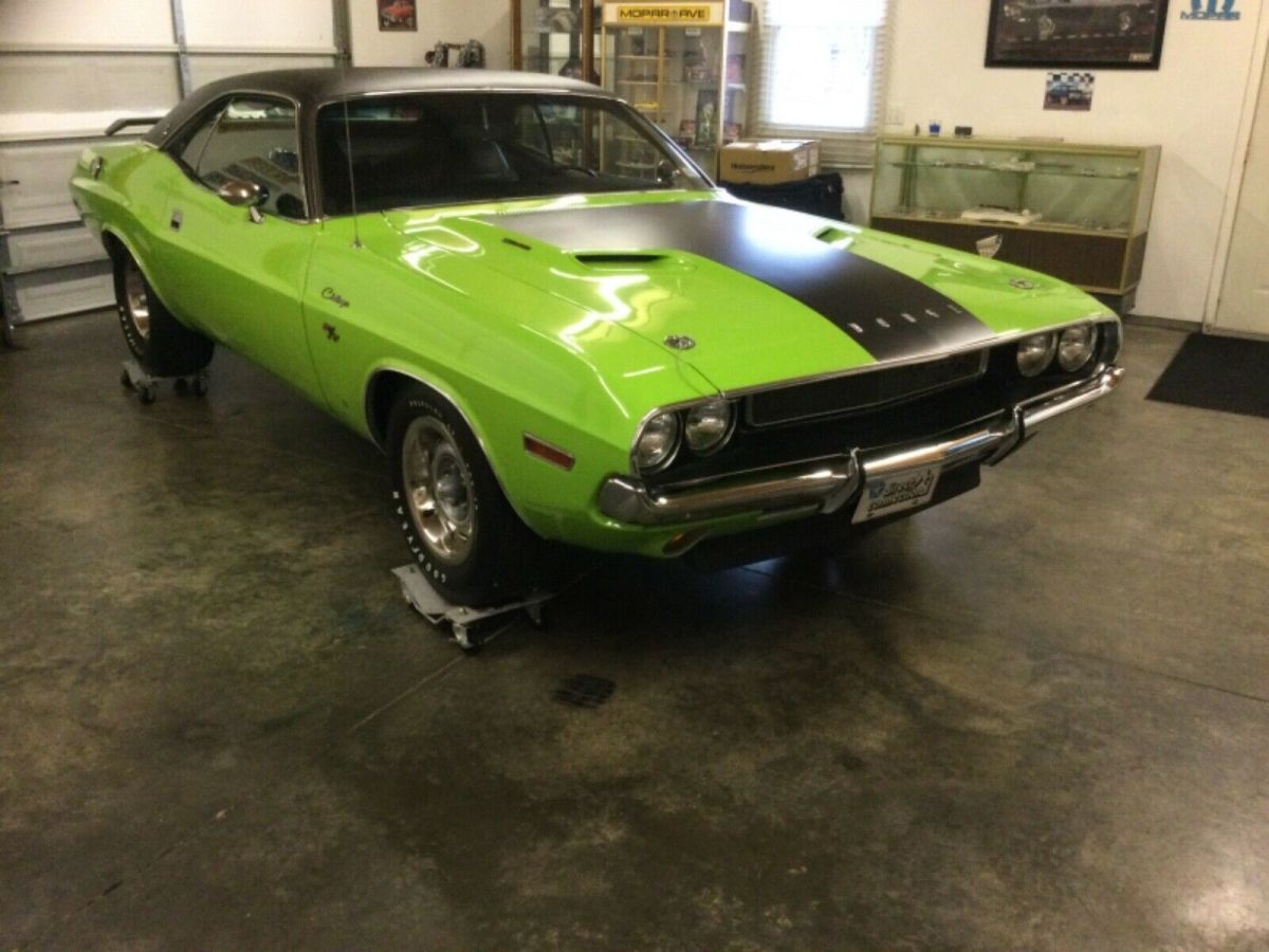 1970 Dodge Challenger - photo 4