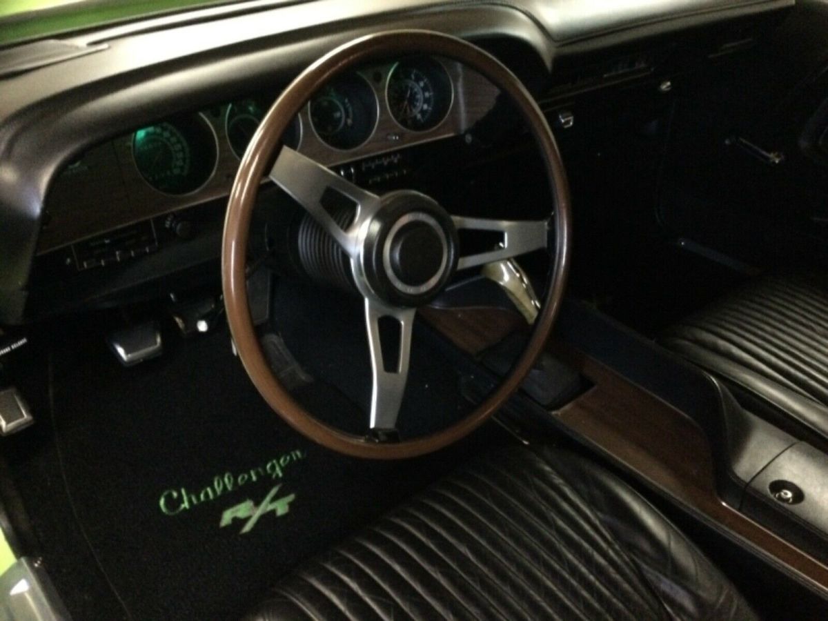 1970 Dodge Challenger - photo 5
