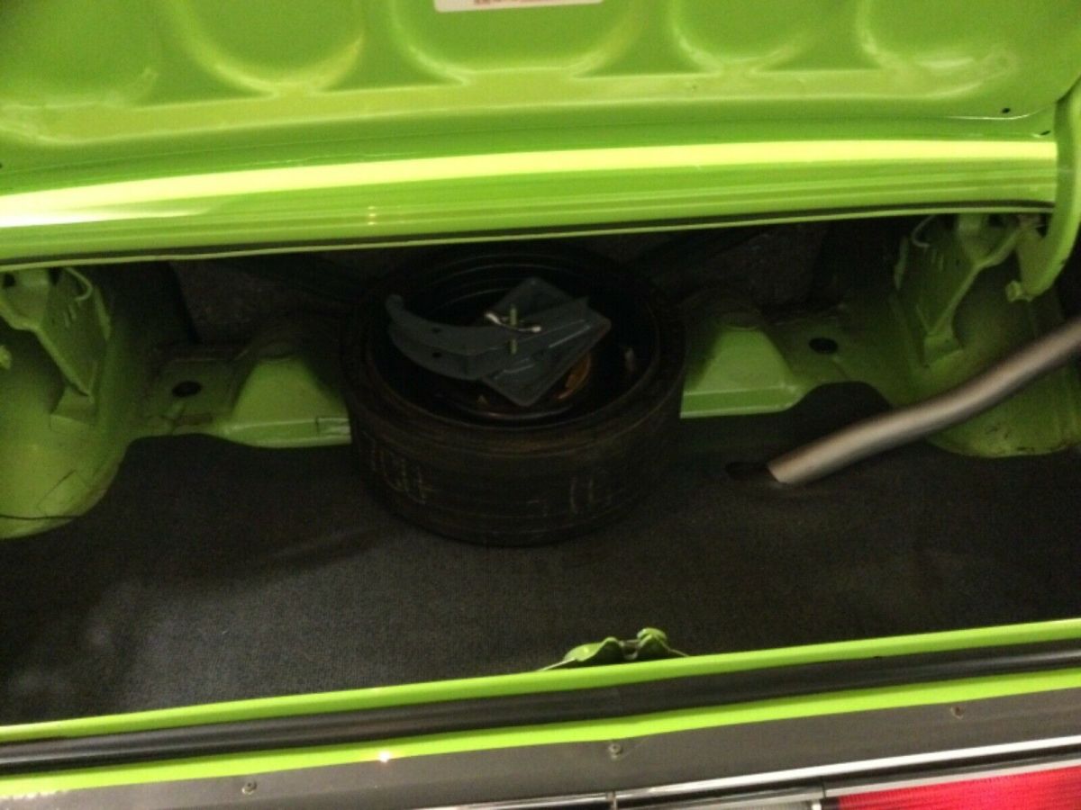 1970 Dodge Challenger - photo 8
