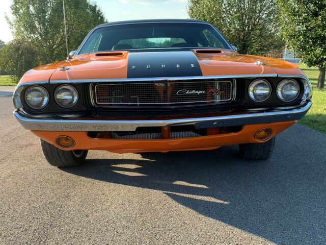 1970 Dodge Challenger - photo 2