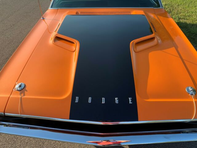1970 Dodge Challenger - photo 3