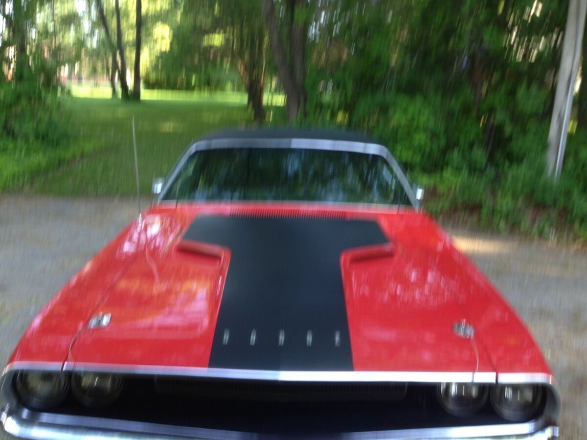 1970 Dodge Challenger - photo 3