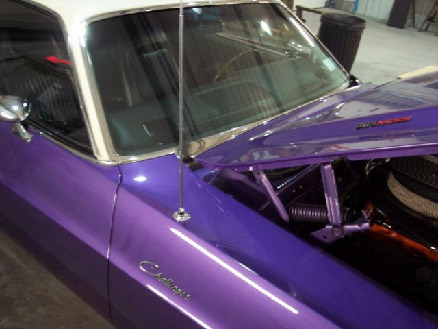 1970 Dodge Challenger SE - photo 2