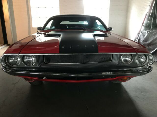 1970 Dodge Challenger SE - photo 6
