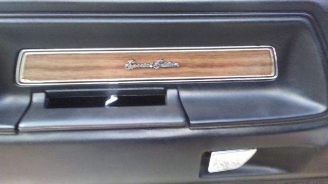 1970 Dodge Challenger SE - photo 6