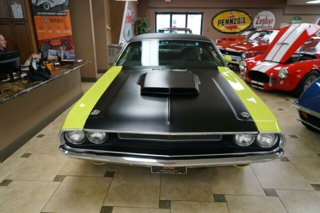 1970 Dodge Challenger T/A - photo 2