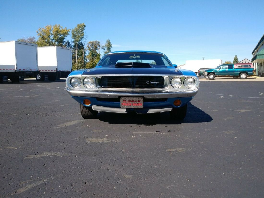 1970 Dodge Challenger - photo 4