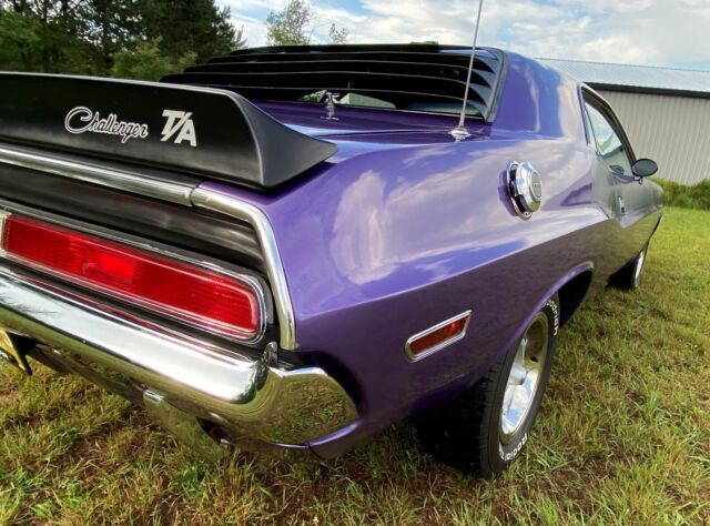 1970 Dodge Challenger T/A - photo 11
