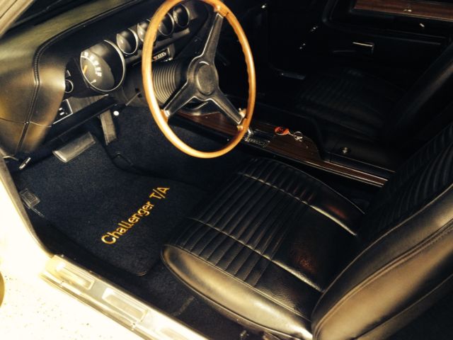 1970 Dodge Challenger TA - photo 13