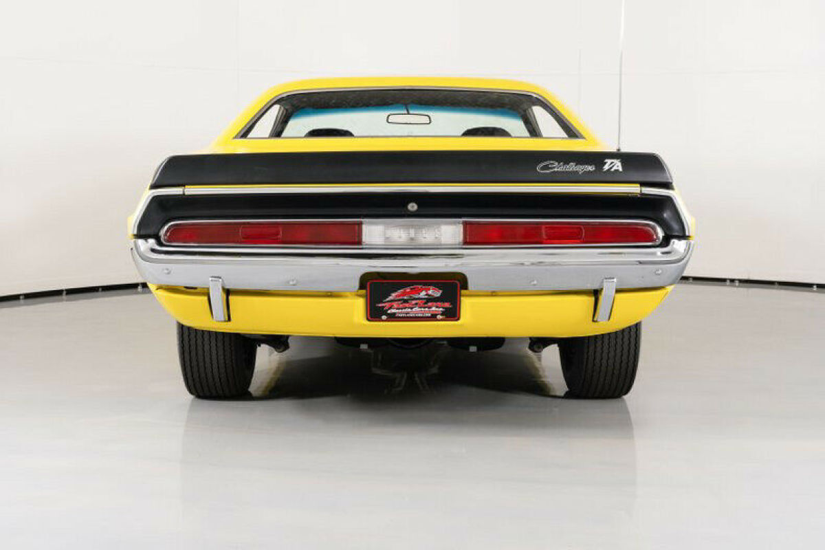 1970 Dodge Challenger T/A Documented - photo 9