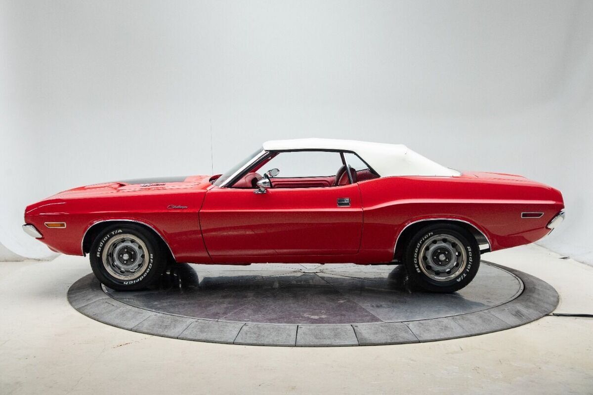 1970 Dodge Challenger - photo 3
