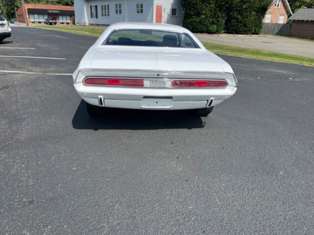 1970 Dodge Challenger - photo 4
