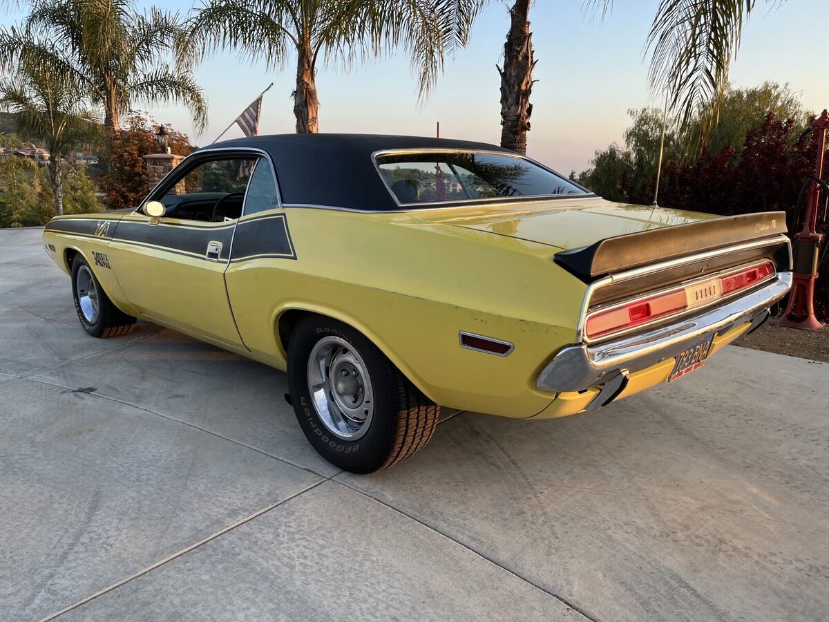 1970 Dodge Challenger T/A - photo 3